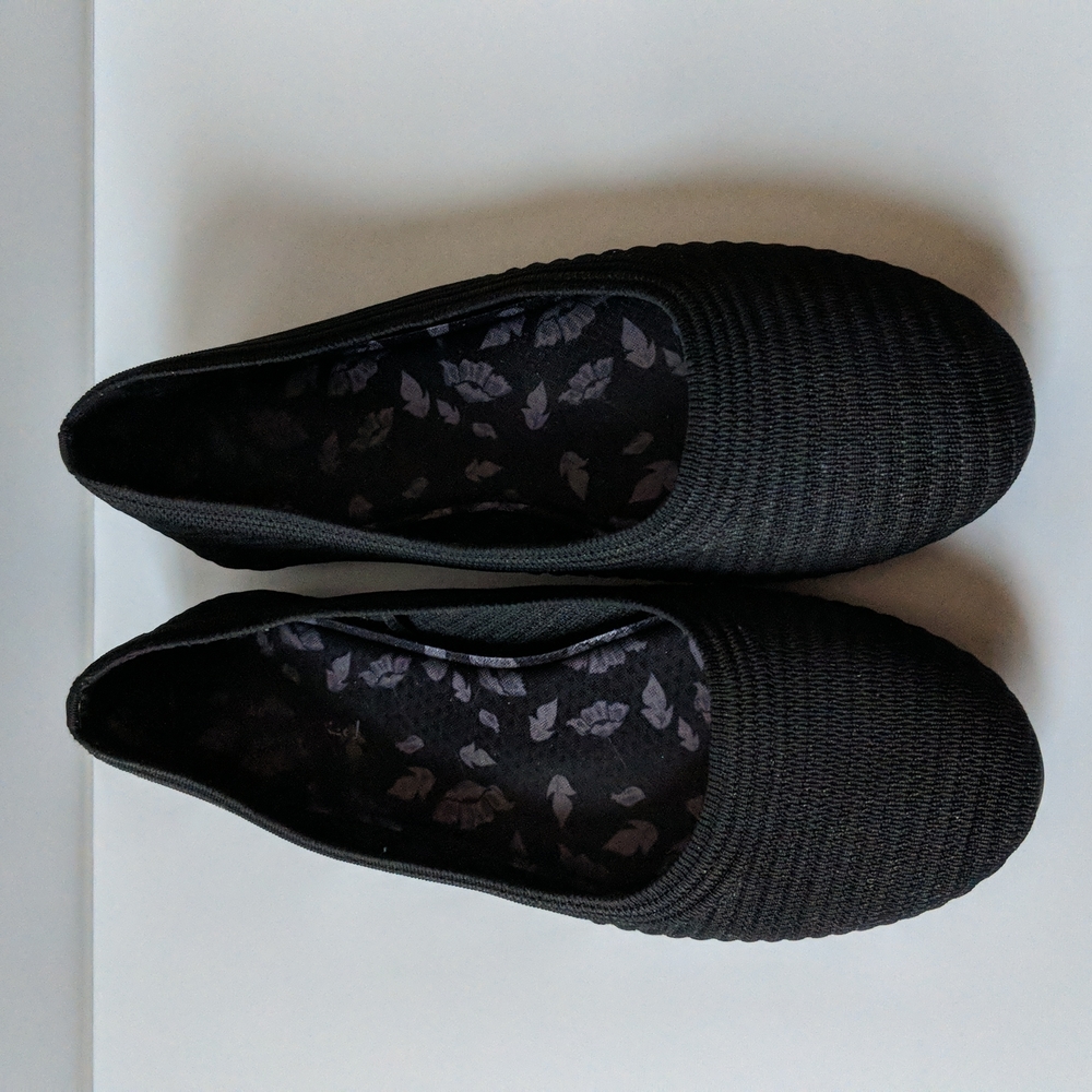 Skechers Casey 44891 Black Flats Sz 9